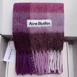Soft Plaid Wool Scarf – Purple & Pink Tones